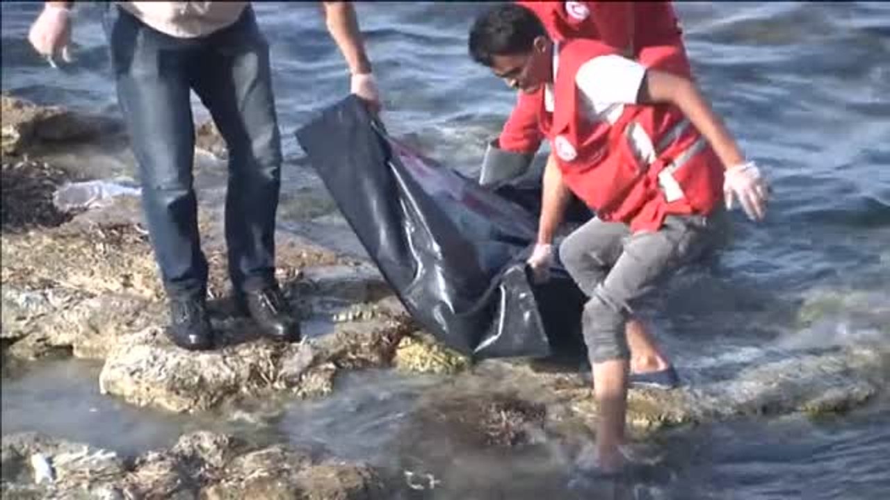 Continúan encontrando cadáveres en las costas de Libia