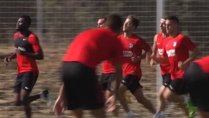 El calor sofocante, protagonista en el entrenamiento del Atlético