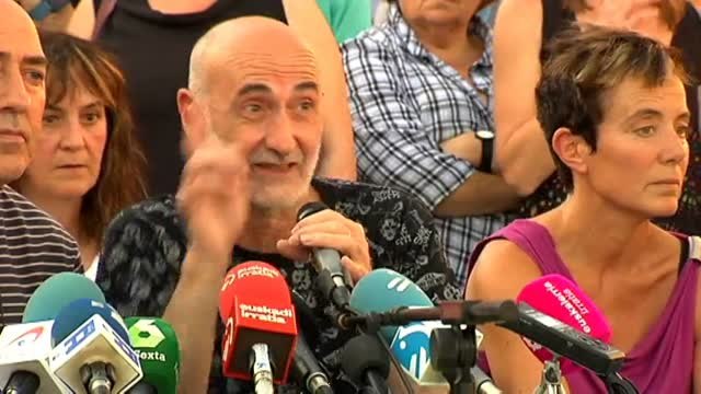 Apoyo a las familias de los agresores de dos guardias civiles en Alsasua