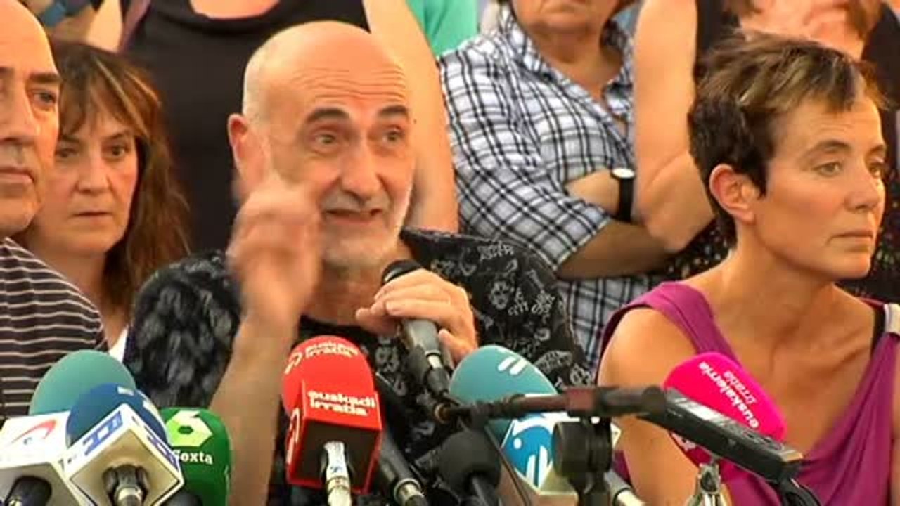 Apoyo a las familias de los agresores de dos guardias civiles en Alsasua