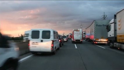 Evasión en la granja en una autopista en Austria