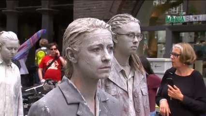 El movimiento de "Las mil figuras" protestan contra el G20