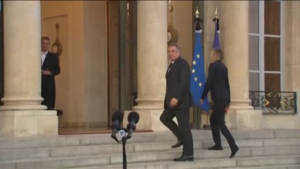 Dos ministros clave del gabinete de Macron presentan su dimisión