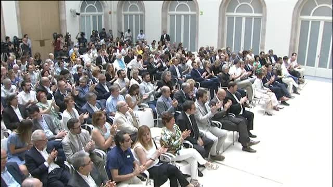 La ley del referéndum prevé declarar la independencia si gana el "sí" de forma inmediata