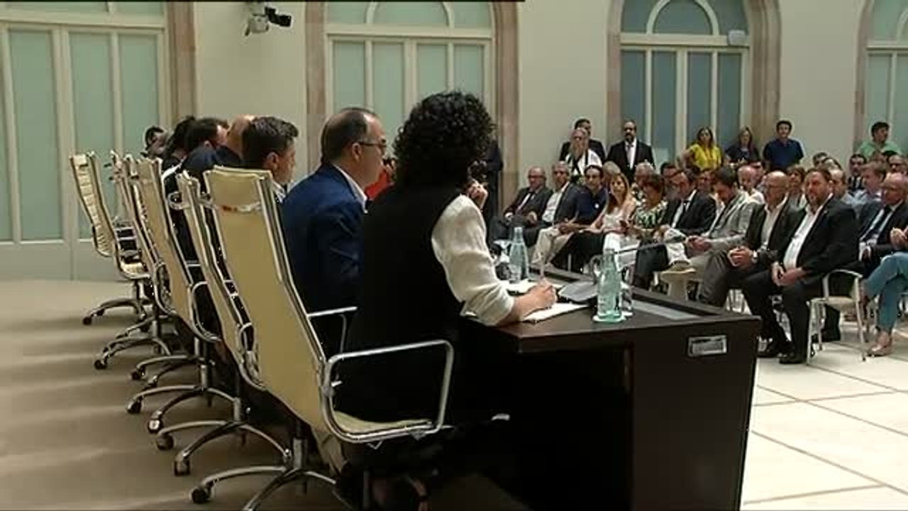 Junts pel Sí y la CUP presentaban la futura ley para celebrar el referéndum