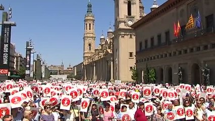 Centenares de aragoneses piden la supresión del impuesto de sucesiones