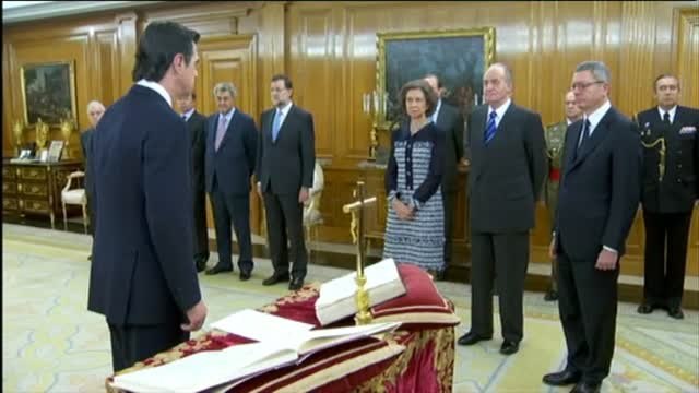 Soria cuenta en sus memorias inéditas que dimitió por la amenazas de Montoro