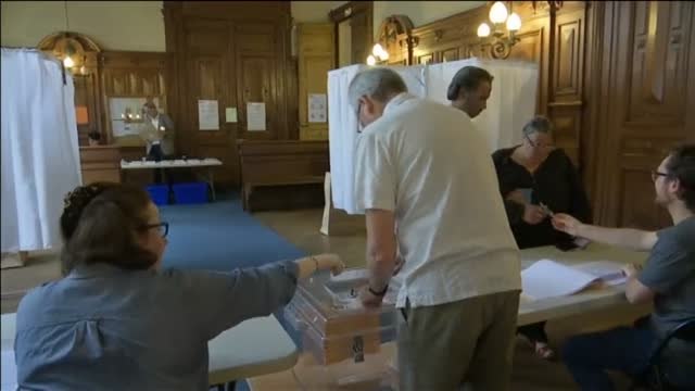 Arranca la primera vuelta de las elecciones parlamentarias en Francia