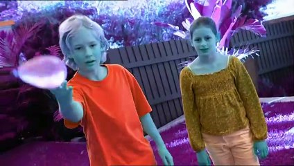 Backyard Science   S2E24   Create a kaleidoscope of colour