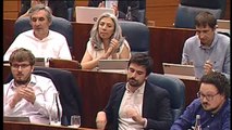 El PP al completo abandona el Pleno de la Asamblea, con Cifuentes al frente