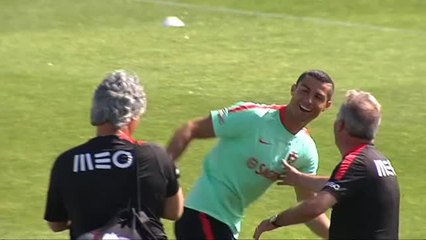 Ronaldo entrena con Portugal con la denuncia de la Fiscalía sobre la mesa