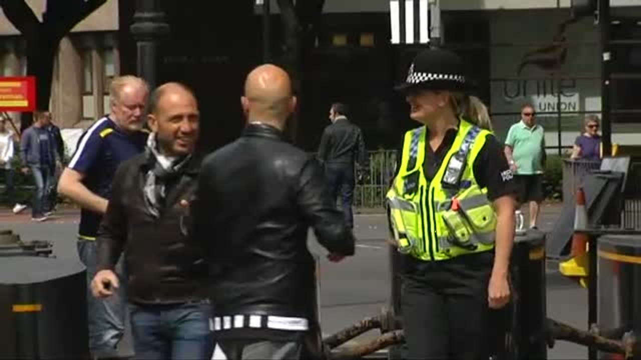 El ambiente comienza a caldearse en Cardiff entre intensas medidas de seguridad