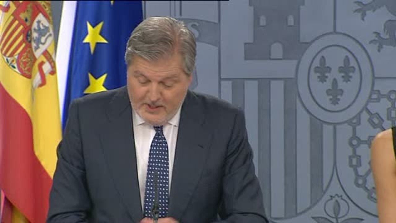 La agenda cultural de Méndez de Vigo: "Todos con Rafa Nadal para que llegue a la final de Roland Garros"