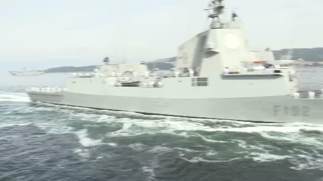 Felipe VI y el rey emérito, juntos en el 300 aniversario del Cuerpo de Guardamarinas en Marín (Pontevedra)