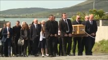 Funeral en la isla escocesa de Barra por la adolescente de 14 años que murió en el ataque de Manchester