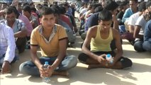 Guardacostas libios propician latigazos a migrantes para que no se muevan de una patera