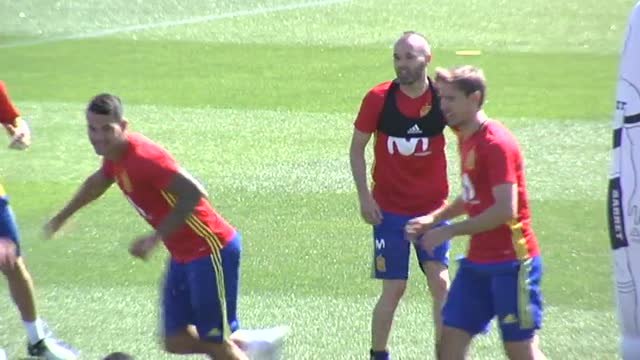 Azpilicueta: El de Macedonia es un partido muy importante