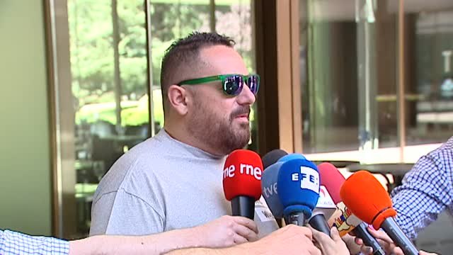 Amigos de David Delfín se despiden del diseñador