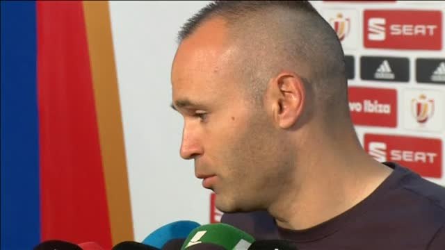Iniesta: Seguimos ganando, seguimos consiguiendo títulos