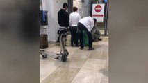 Los plastificadores ilegales campan a sus anchas por el aeropuerto de Madrid