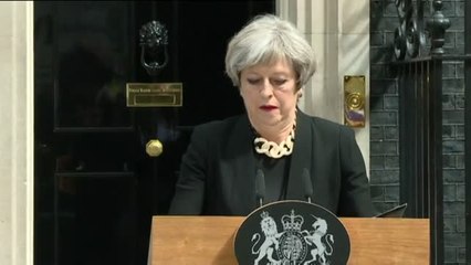 Theresa May: "Hay demasiada tolerancia con el extremismo"