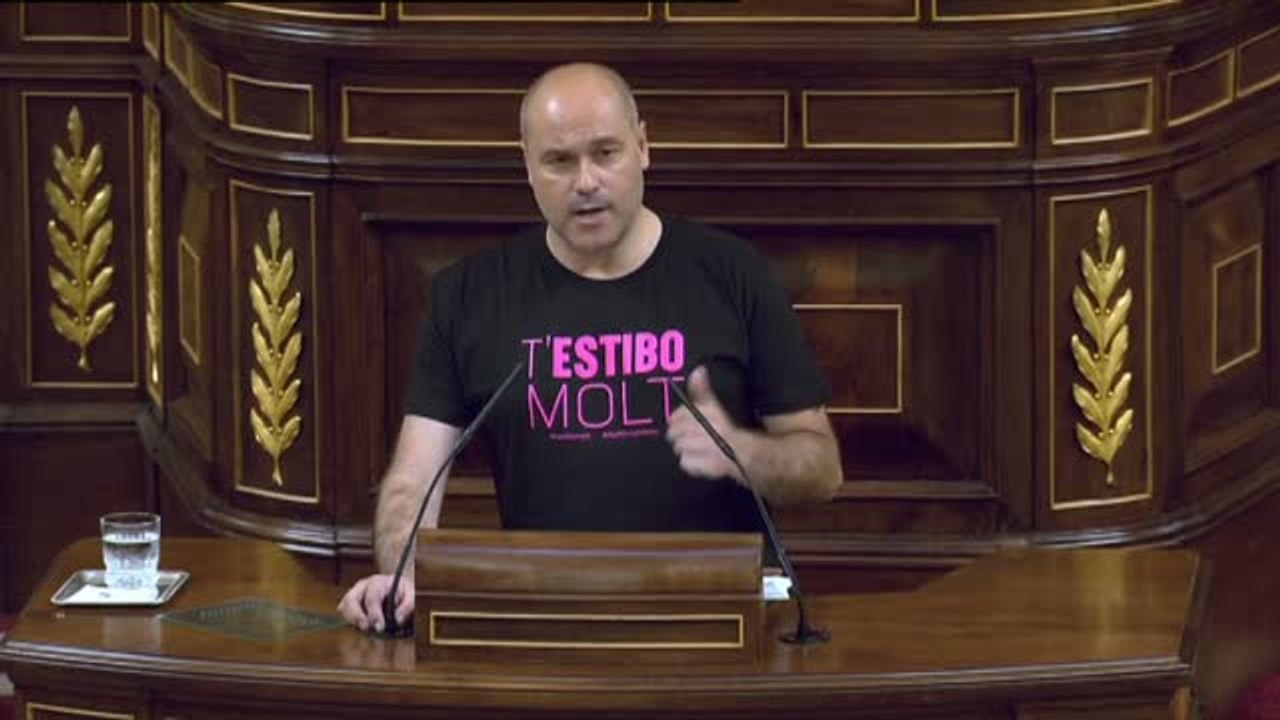 El Gobierno consigue la aprobación a la segunda de la reforma de la estiba gracias a la abstención de PdeCAT