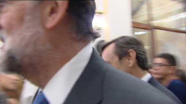 Rajoy se equivoca al votar los presupuestos