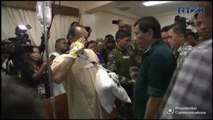 Duterte visita a los soldados heridos en los enfrentamientos con Daesh