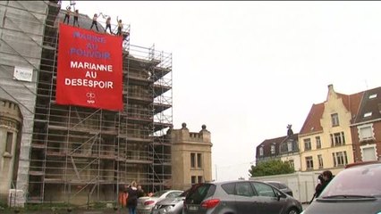 Protesta de las Femen contra Marine Le Pen en Henin-Beaumont