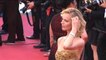 La primera alfombra roja de la 70ª edición del Festival Cannes aprueba por los pelos