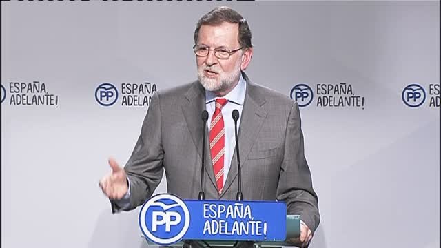 Rajoy pide a Puigdemont que explique en el Congreso por qué amenaza y chantajea al Estado