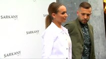 Messi y Suárez, acompañaban a sus esposas en la inauguración de su nueva tienda en Barcelona
