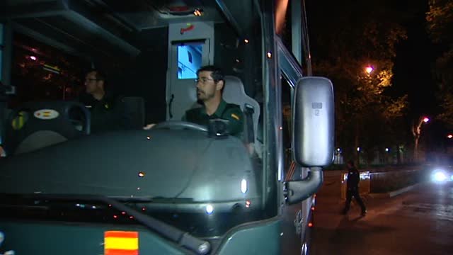 Ignacio González llega a la cárcel de Soto del Real al grito de 'Ignacio Corleone'