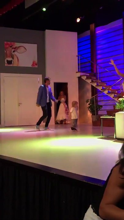 Pedro bailando con OLI y BALTA - 06 de Febrero
