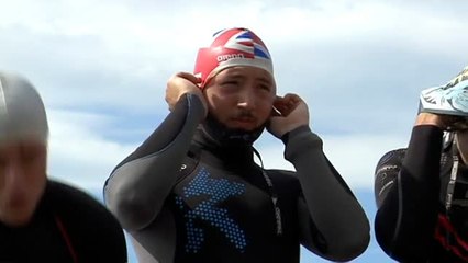 Cien socorristas compiten por ser uno de los vigilantes de las playas guipuzcoanas