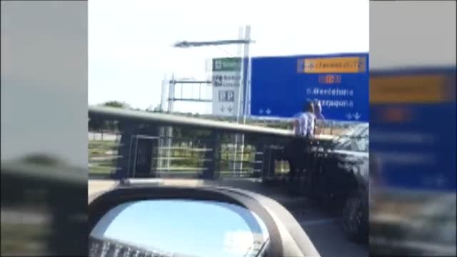 Nuevo incidente entre taxis y Cabify