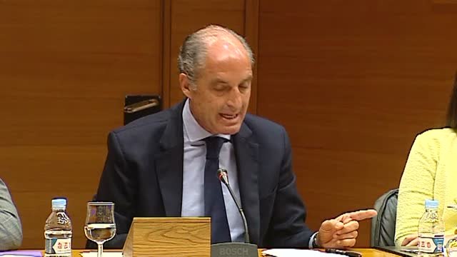 Camps dice que con el PSOE Valencia sería barraconlandia