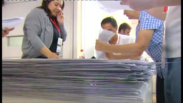 El PSOE ultima el recuento de los avales para iniciar la campaña a las primarias