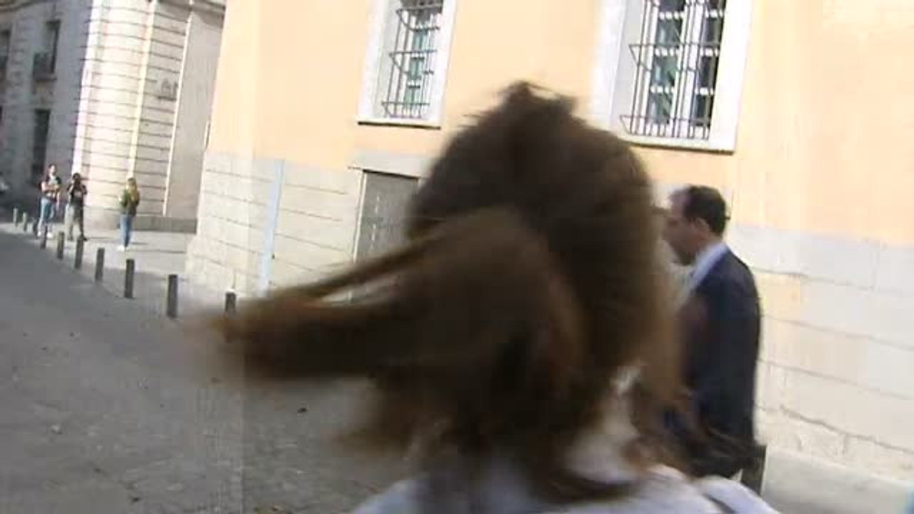 El juez Velasco entrega las preguntas a Cifuentes para que declare por escrito