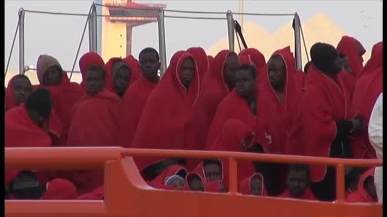 Localizan en Almería tres pateras con 87 inmigrantes