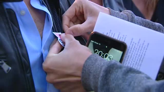 Amenábar se manifiesta en Madrid contra la opresión de los homosexuales en Chechenia