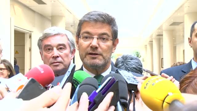 El PSOE pide abiertamente la dimisión de Catalá en la sesión de control al Gobierno en el Senado