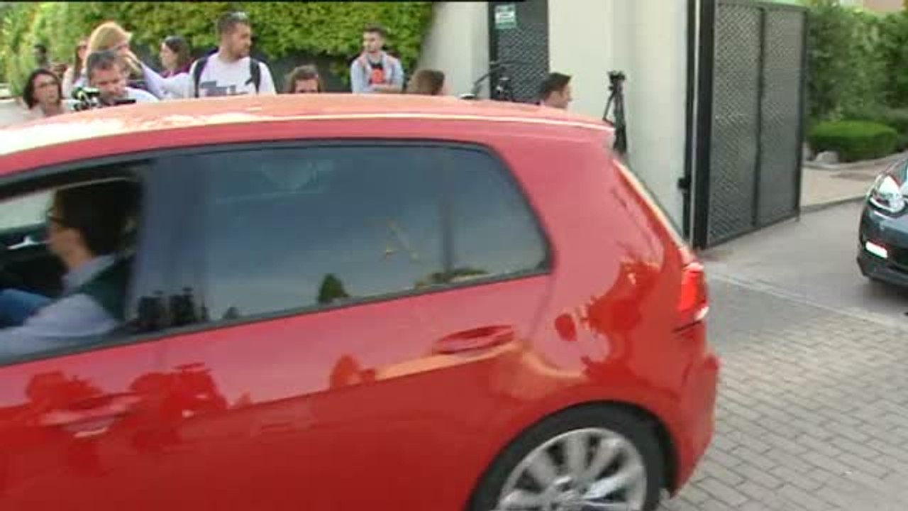 La Guardia Civil finaliza el registro en el domicilio de Ignacio González y se dirige a su despacho