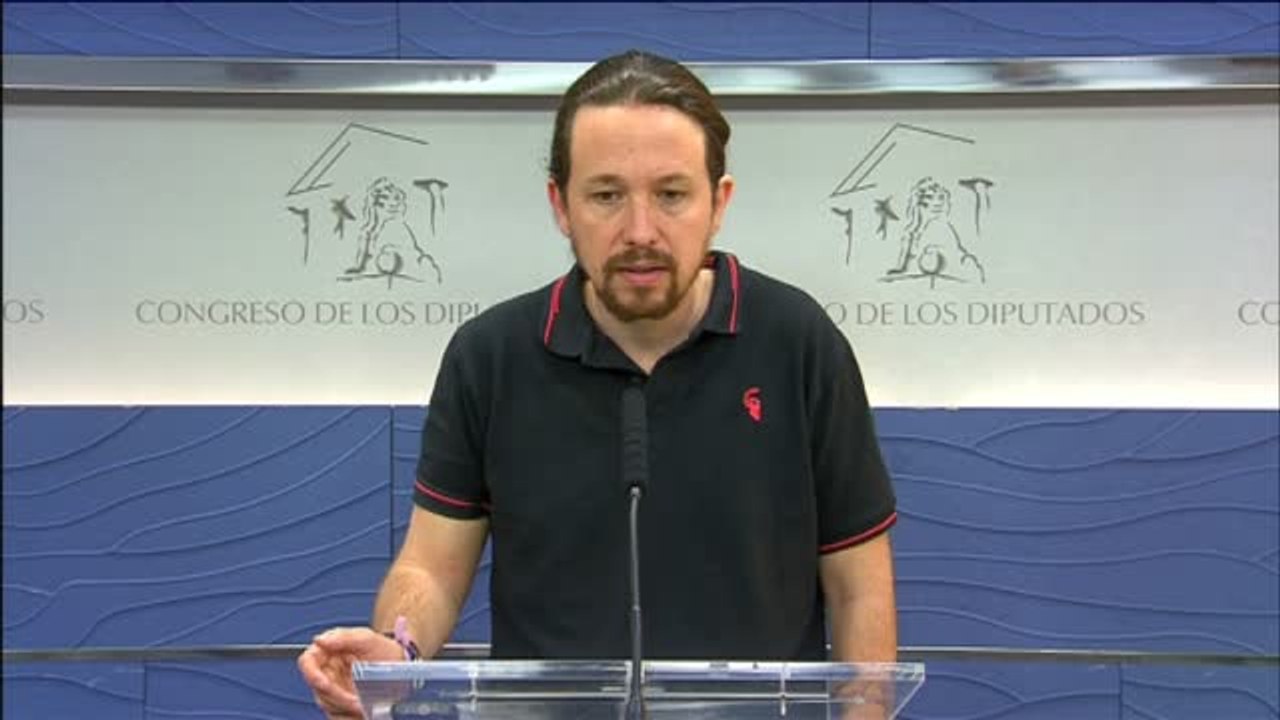 Podemos se plantea una moción de censura contra Cifuentes