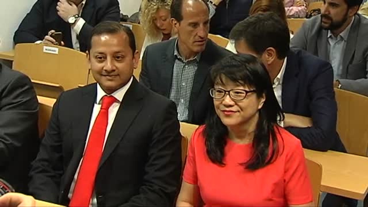Dimite Layhoon Chan como presidenta del Valencia