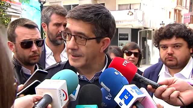 Patxi López apuesta por pequeños actos en los que se escuche al militante