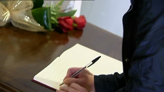 Los vecinos de Esplugues dan hoy su último adiós a Carme Chacón