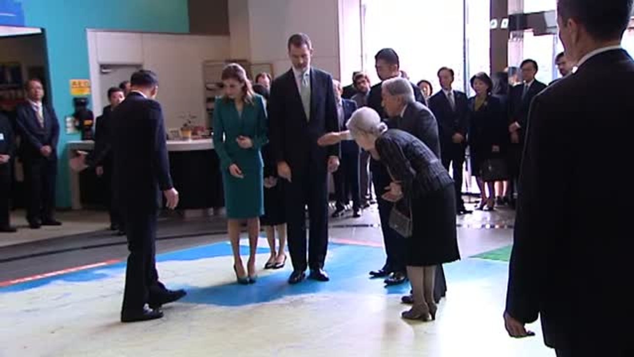 Los reyes viajan en el tren bala junto a los emperadores de Japón