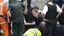 El Parlamento británico agradece al diputado que asistió al policía fallecido su heroica actuación para intentar salvarle la vida