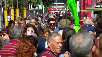 Los valencianos siguen celebrando su fiesta más internacional